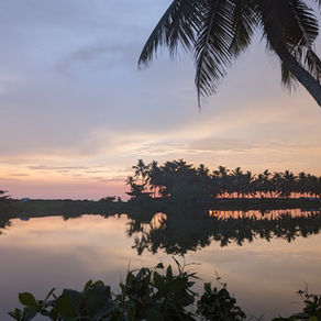 лагуна около отеля Tak Kovalam Green Cove